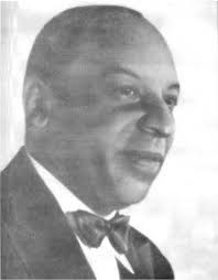 Samuel Crouch's Instagram, Twitter & Facebook