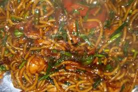 Kalau mau digoreng berarti mi instannya harus dilunakkan terlebih dahulu atau direbus, lalu digoreng, kata chef stefu. Resepi Mee Goreng Wak Sarip Ortparis Berlin