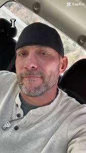 Shawn Sealey's Instagram, Twitter & Facebook