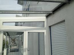 Bestehende Glasuberdachung Mit Fenster Schliessen Uberdachungen Zumachen Uberdachungen Terrassenuberdachung Glasuberdachung