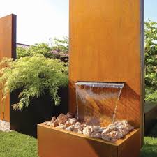 Die übliche rabattenform ist rechteckig und wird entlang des rasens oder dem gartenzaun angelegt. Ideen Die Ihren Gartenverschonern Sichtschutz Von Mecondo Garten Brauers