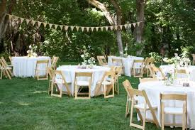 Casual Backyard Wedding At Home Backyard Bbq Wedding Cheap Backyard Wedding Small Backyard Wedding