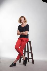 Έχει καταγωγή από τη γαλλία (από τη μεριά της μητέρας της) και από την ελλάδα. 11 Erwthseis Sthn Stefania Goyliwth Eidhseis Nea To Bhma Online