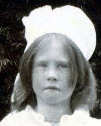 Ann Holborn's Instagram, Twitter & Facebook