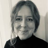 Caroline Eckert's Instagram, Twitter & Facebook