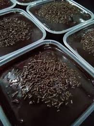 Kek coklat moist yang mudah, sedap, lembut, gebu, super moist Kek Coklat