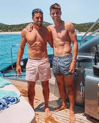 Lebt álvaro morata alleine, hat er eine freundin / frau? Pin Auf Alvaro Morata