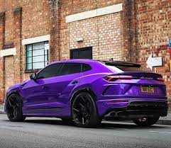 Lamborghini urus lila