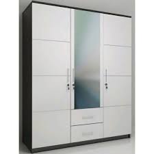 Berikan ruang pakaian anda untuk penyimpanan yang cukup dengan lemari pakaian sliding minimalis 3 pintu ini. Lemari Pakaian 3 Pintu Minimalis Putih Shopee Indonesia