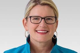 Noreen Olsen's Instagram, Twitter & Facebook