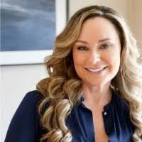 Taylor Voss's Instagram, Twitter & Facebook