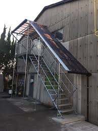 社内diy階段製作 階段 鉄骨階段 単管パイプ