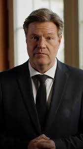 Peter Alman's Instagram, Twitter & Facebook