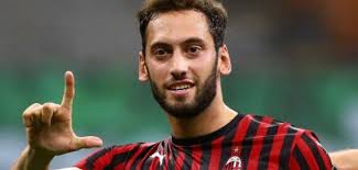 Lig takımlarından darmstadt forması giyen serdar dursun açıklamaları ile spor gündemine oturdu. Hakan Calhanoglu Kimdir Nereli Kac Yasinda Hakan Calhanoglu Hangi Takima Gidecek