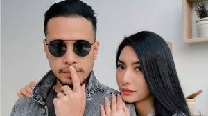 Istri raiden soedjono tersebut hingga kini masih menjalani isolasi mandiri. Zf8hiwym3fm8om