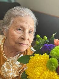 Marta Vaquerano's Instagram, Twitter & Facebook