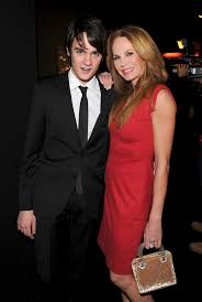 5'9/175cm 90cm/35,5 b imgmodels paris. Alain Delon Et Rosalie Van Breemen Quelles Sont Leurs Relations Gala