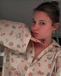 HAPPY BIRTHDAY 🎂🎊🎉🎁!!! Thanks for becoming my other dining and  traveling partner and for keeping life exciting! Enjoy the last year of  your 'teens!!