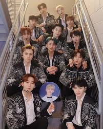 Trek kelima dalam mini album tersebut dibawakan oleh para vocal unit yang terdiri dari. Lirik Lagu Snap Shoot Seventeen Kumparan Com