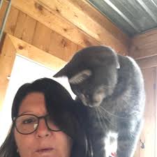 One of the best parts of this business is the enjoyment I get from our  clients' pets. This fluffy thought she was soooo helpful!