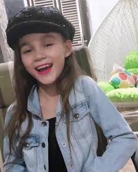 10 Photos of Chloe Lynch, Melaney Ricardo's Beautiful Daughter and Child  Model