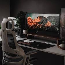 General thoughts on gaming desks. 20 Minimalist Gaming Setups Battlestation Ideas Gridfiti