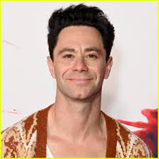 Anna Paquin Steps Out for 'Flack' Premiere in London: Photo 4182238