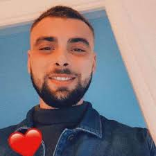 BENJAMIN FOURCROY, RÉSIDANT À ISQUES , S'EST ENLEVÉ LA VIE À SEULEMENT 26  ANS 😔 " Benjamin s'étant ôté la vie à l'âge de 26ans, laissant derrière  lui un petit garçon de