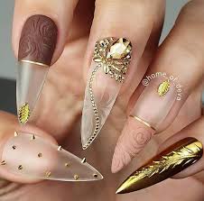 Hermoso diseño de uñas acrilicas. Https Xn Decorandouas Jhb Net Fotos De Unas Marrones