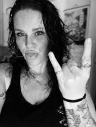 🙋🏾‍♀️I'm The Weirdo