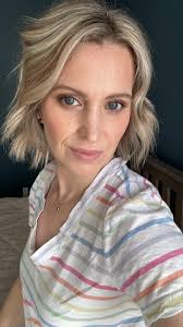 Happy Easter!! I chose to wear this beauty as my Easter mani.  #pinkchampagne I hope all of you have a blessed day!!