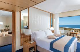 Check spelling or type a new query. Executive Suite Mit Einem Schlazimmern Und Meerblick Athena Royal Hotel