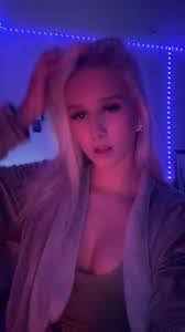 Courtney Pickens's Instagram, Twitter & Facebook