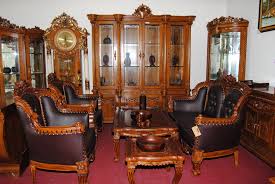 Set meja kursi kayu minimalis merupakan produk furniture yang dapat menjadi salah satu pilihan untuk melengkapi kebutuhan ruang tamu anda. Galeh Jati Rimba Furnishing1 Com