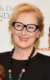 Short Hairstyles For Older Women With Glasses Older Women Hairstyles Womens Hairstyles Short Hairstyles For Women