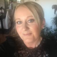 60+ perfiles de «Molander»