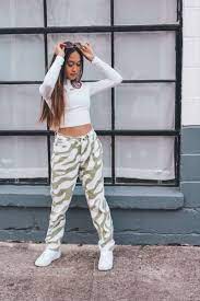 Green Zebra Pants Funky Outfits Printed Pants Outfits Zebra Pant