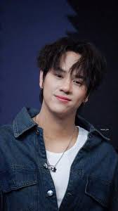 Amistades, se me antojo ver este drama chino 😋 Y también quisiera ser el  vino 🍷 🤤 #lovelingering #Yulong