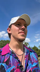 Anyone down for a round? ⛳️🏌️☀️ #golf