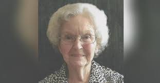 Jennie Wallace's Instagram, Twitter & Facebook