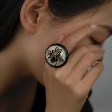 Amorita Boutique Vintage Natural Agate Bee Party Ring