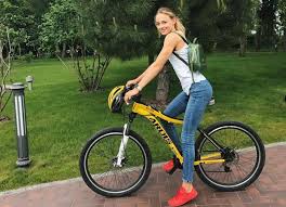 Jun 29, 2021 · дарья белодед с дипломом журналиста / фото: Chernyj Poyas Po Krasote 17 Letnyaya Darya Beloded Iz Ukrainy Stala Chempionkoj Mira Po Dzyudo