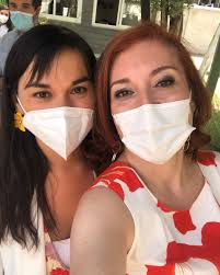 Ayy mi querida soa @izkia feeeliiizzz nueva vuelta al sol!!!💜💜💜💜 todo  lo mejor, siempre!!😘 (puse ese afiche que una vez nos regalaron, único en  que no tenemos 😷 jajaja)