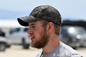 Even though Mother Nature put a halt to things with about 10 cars left in  the first rotation, it was still quite a day at El Mirage. Lots of fast  cars and