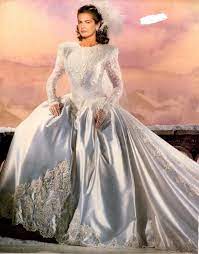 My 1992 Demetrios Wedding Gown Sposaeuropa Or Ilissa This Is The Original Photo From The Catalo Gorgeous Wedding Dress 90s Wedding Dress Bridal Gowns Vintage