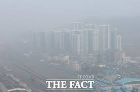 [오늘의 날씨] 수도권 등 중부 짙은 안개…빙판길 '주의'