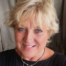 Remembering Laurinda Phakos O'Connor, Pastel Artist and Instructor