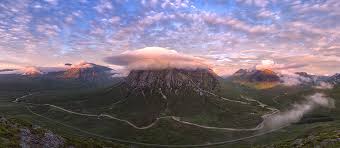 «#scozia #highland #cardo #scoziaontheroad #scoziatour #holiday #love #flowers #igworldclub…» West Highland Way Da Kinlochleven A Kings House Viaggio Nel Mondo