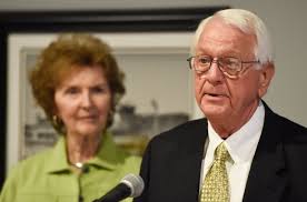 Tom and Jo Logan earn Heart of Henderson award