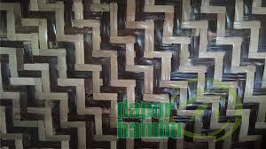 Pembuatannya dengan menuliskan malam pada kain itu. Bilik Bambu Motif Jakarta Harga Murah Dan Dapatkan Promo